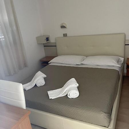Hôtel Elsa Mima à Milano Marittima Extérieur photo